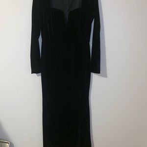 Elegant suade long sleeve dress.